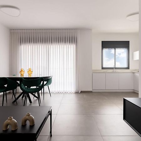 Stunning And Spacious In Kiryat Ata Qiryat Ata Екстериор снимка